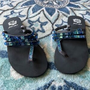 EUC Yellow Box flat flips flops with bling. Size 6.5